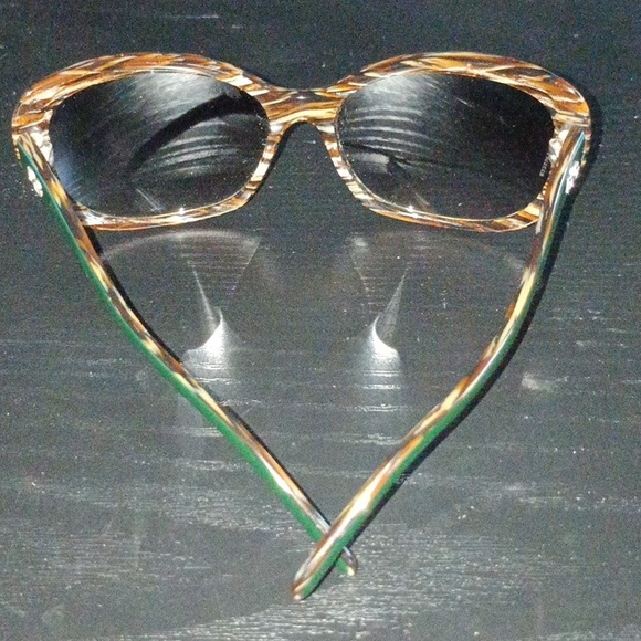 Dolce & Gabbana Striped & Green Gradient Sunglasses - Picture 3 of 7